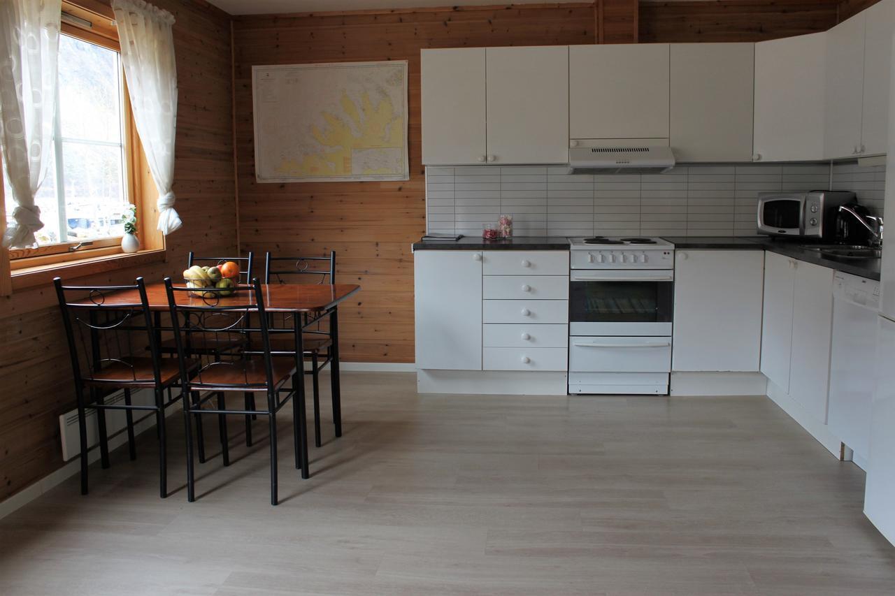 Kaikanten Gryllefjord Apartment Екстериор снимка